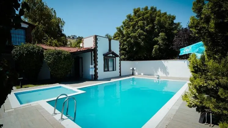 Villa, Havuz Manzaralı, Jakuzili ve Teraslı