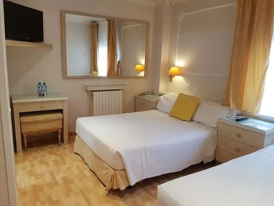 Standard Tek Büyük Yataklı Oda