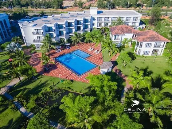 Grand Oda, Havuz Manzaralı