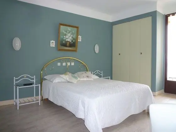 Tek Büyük veya İki Ayrı Yataklı Oda, Banyolu/Duşlu