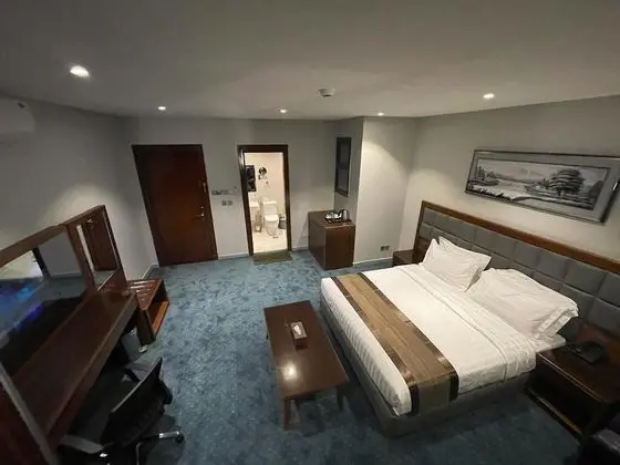 Deluxe Tek Büyük Yataklı Oda