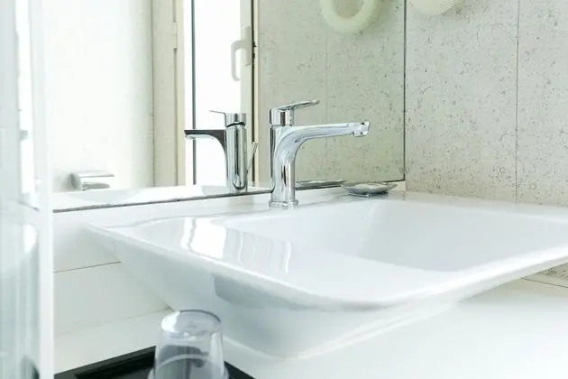Tek Büyük veya İki Ayrı Yataklı Oda, Sıcak Su Küveti