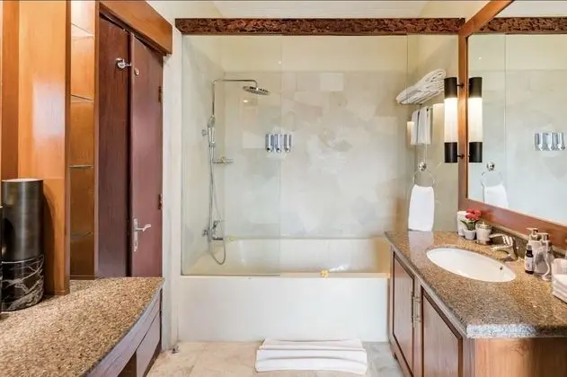 Luxury Tek Büyük Yataklı Oda, 1 Büyük (Queen) Boy Yatak