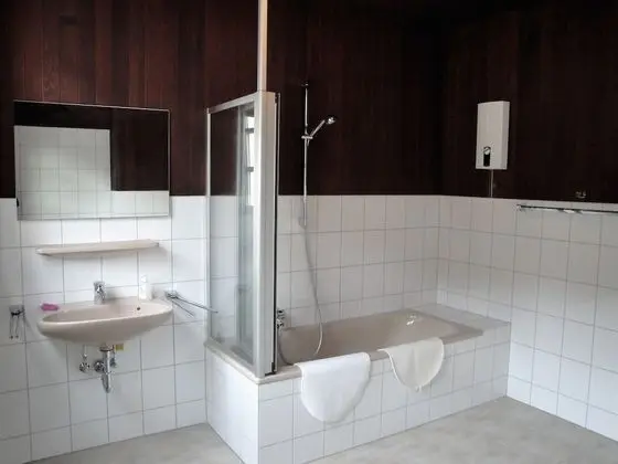 Apart Daire, 2 Yatak Odası, Nehir Manzaralı