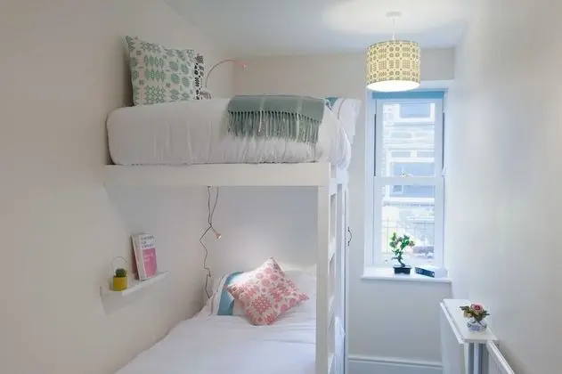 Ortak Ranzalı Oda, Karma Ranzalı Oda (2 beds)