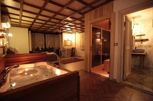 Suite, Bahçe Manzaralı, Jakuzili
