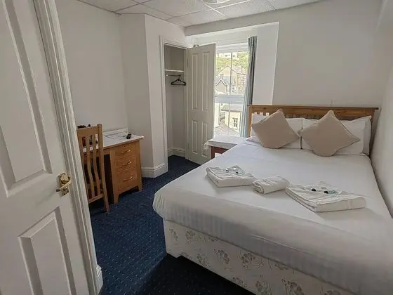 Tek Büyük Yataklı Oda, Banyolu/Duşlu (Rear View)