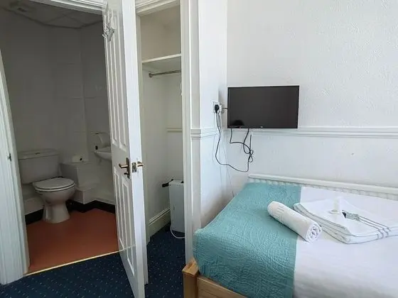 Tek Kişilik Oda, Ortak Banyo, Deniz Manzaralı
