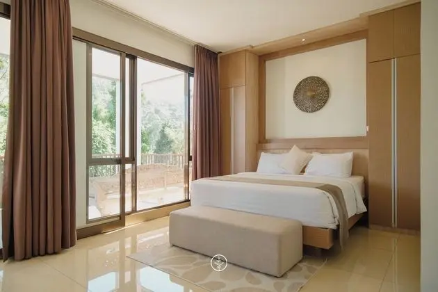 Family Villa, 6 Yatak Odası, Kişiye Özel Havuzlu