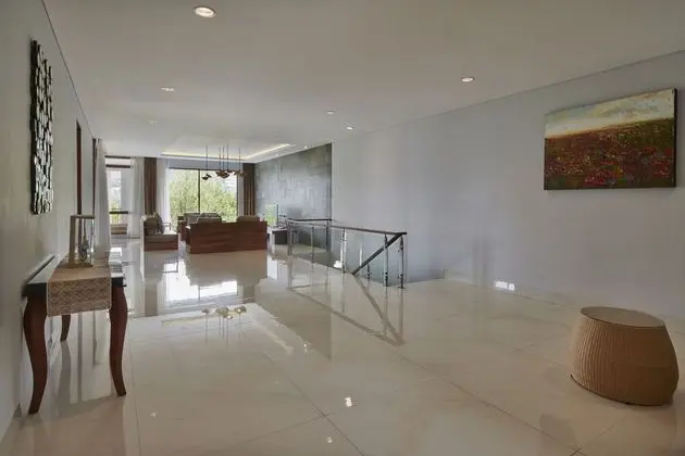 Family Villa (7 Bedrooms)