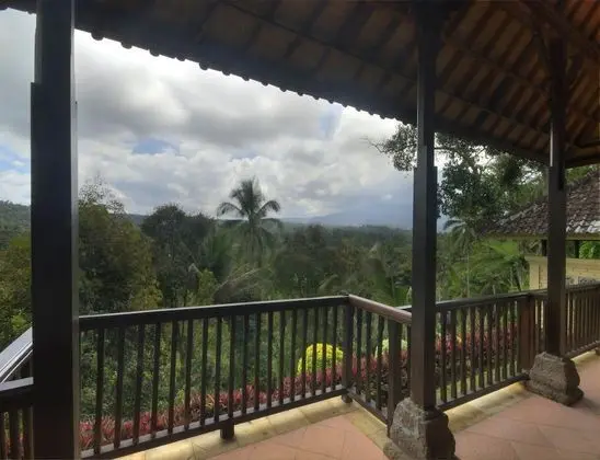 Villa (Valley Villa)