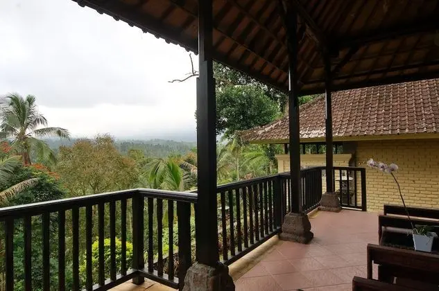 Villa (Valley Villa)