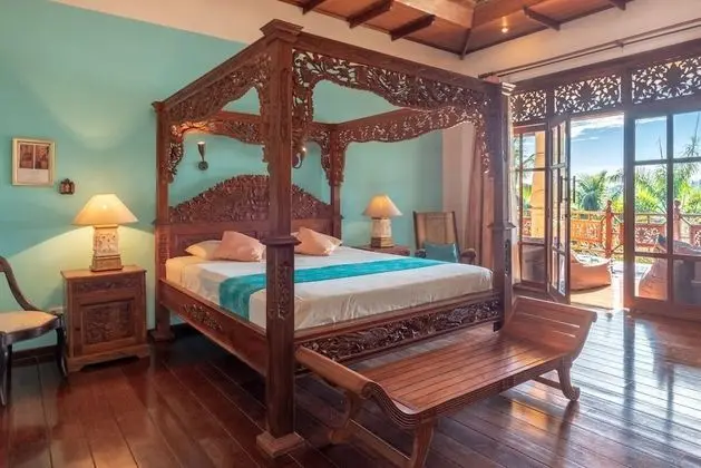 Deluxe Villa