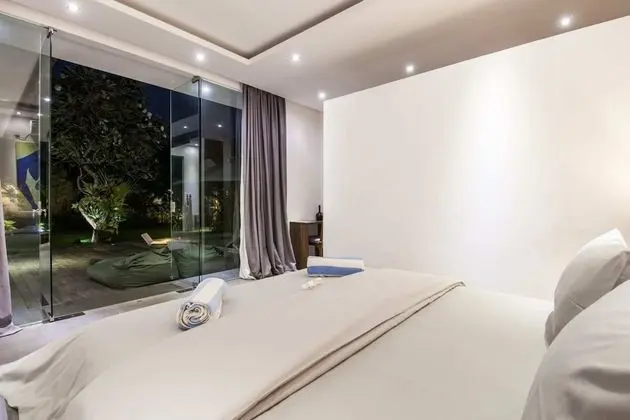 Basic Villa, Birden Çok Yatak