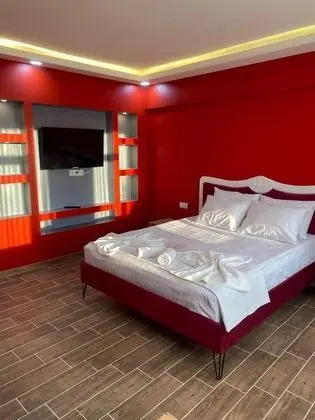 Comfort Tek Büyük Yataklı Oda