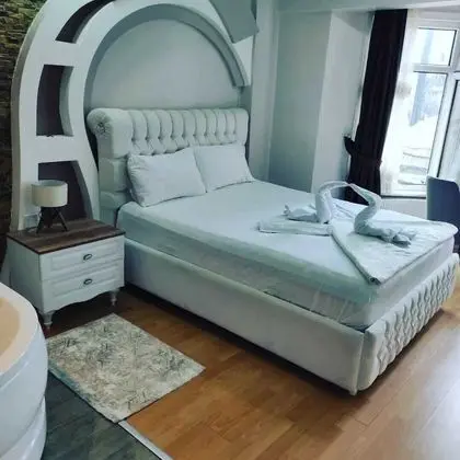 Deluxe Tek Büyük Yataklı Oda, Sıcak Su Küveti