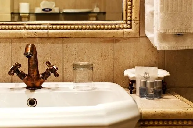 Tek Büyük veya İki Ayrı Yataklı Oda