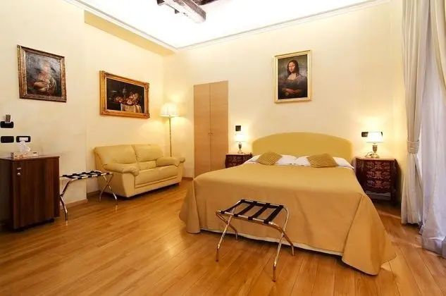 Tek Büyük Yataklı Oda, Ek Bina