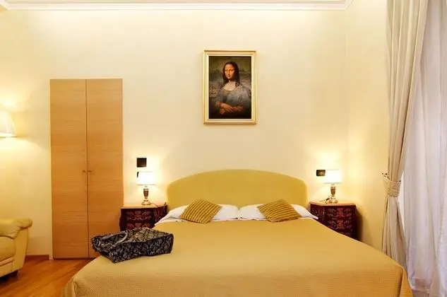 Tek Büyük Yataklı Oda, Ek Bina