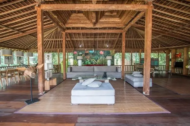 Superior Villa