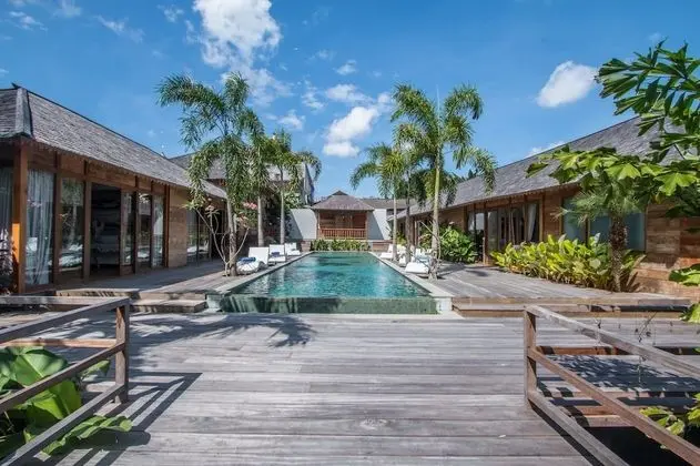 Superior Villa