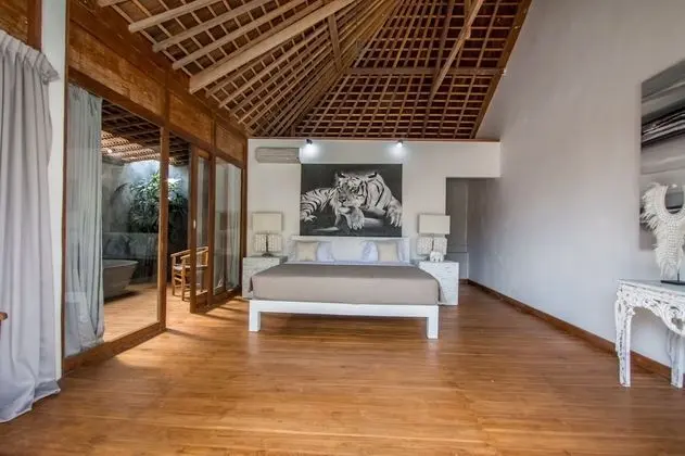 Superior Villa