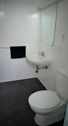 Tek Büyük veya İki Ayrı Yataklı Oda, Banyolu/Duşlu