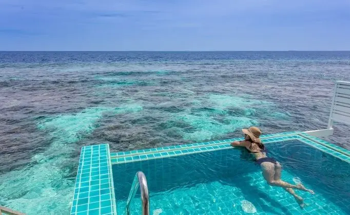 Club Villa, Deniz Üstü (Sunset, Pool)