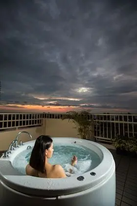 Deluxe Oda, 1 En Büyük (King) Boy Yatak (Honeymoon Spa)