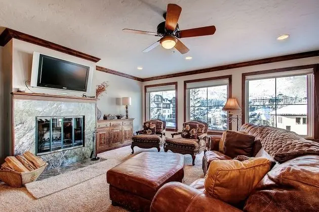 Apart Daire (Centennial 1 Bedroom Condo Unit No. 1)