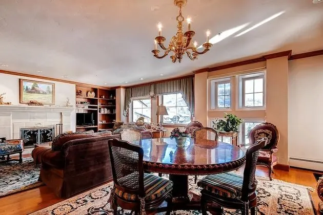 Daire, Birden Çok Yatak (Centennial 2 Bedroom Condo unit no. 2)