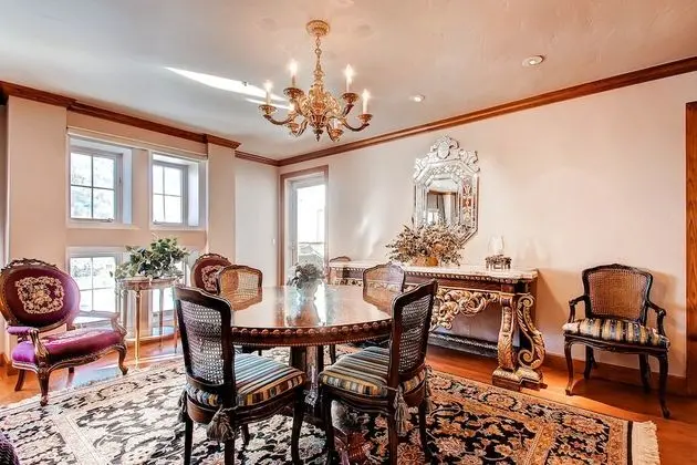 Daire, Birden Çok Yatak (Centennial 2 Bedroom Condo unit no. 2)