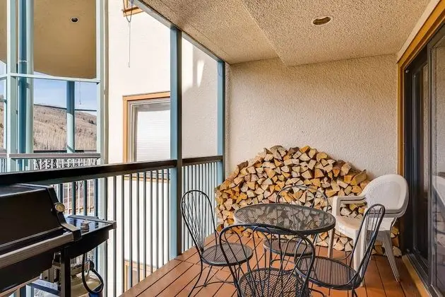 Daire, Birden Çok Yatak (Centennial 2 Bedroom Condo unit no. 2)