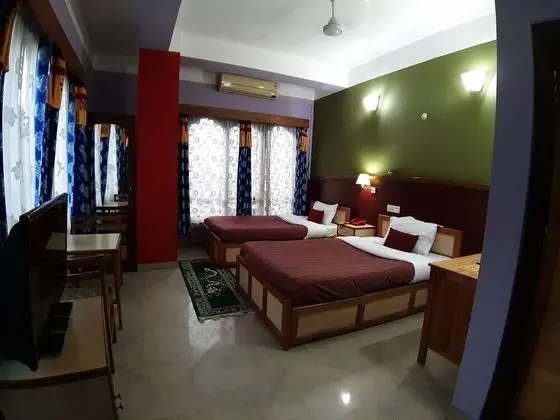 Deluxe Tek Büyük veya İki Ayrı Yataklı Oda