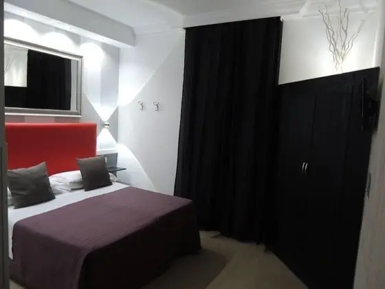 Standard Tek Büyük veya İki Ayrı Yataklı Oda