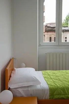 Tek Büyük veya İki Ayrı Yataklı Oda, Ortak Banyo