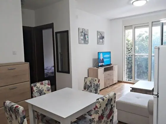 Comfort Apart Daire, Avlu Manzaralı