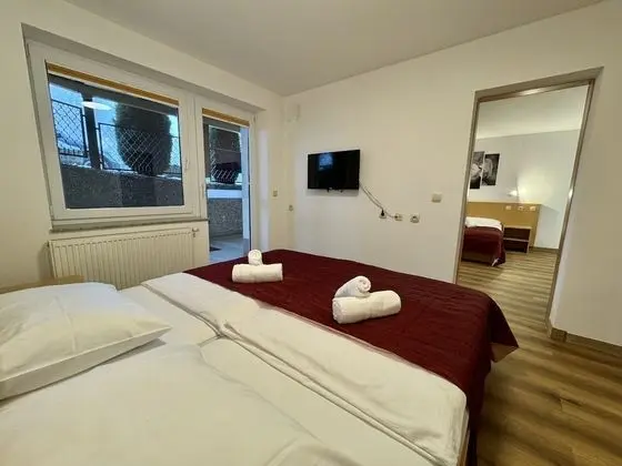 Tek Büyük Yataklı Oda