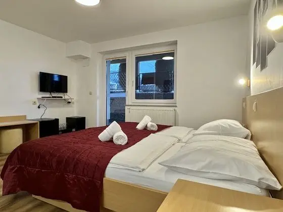 Tek Büyük Yataklı Oda