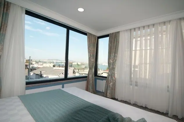 Suite Room with Balcony and Private Hammam