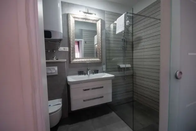 Deluxe Üç Kişilik Oda, Özel Banyo (Room 6)