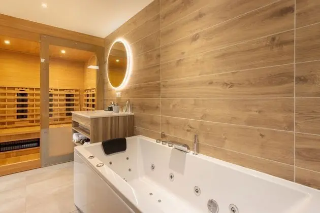 Deluxe Kır Evi (VIP)