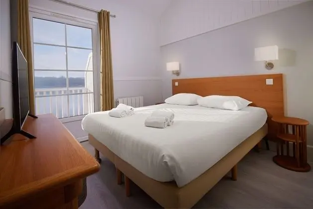 Kır Evi, Göl Kenarı (New Design -VIP Eden)