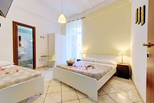 Basic Üç Kişilik Oda, Banyolu/Duşlu (3° piano no ascensore)