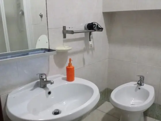 Tek Kişilik Oda (Shared Bathroom 3° piano no ascensore)