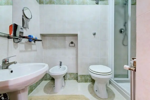 Tek Kişilik Oda (Shared Bathroom 3° piano no ascensore)