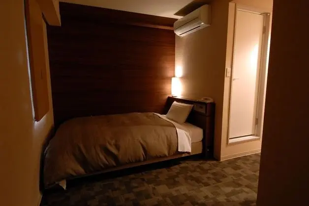 Tek Büyük Yataklı Oda, Sigara İçilebilir (Small Double Bed)