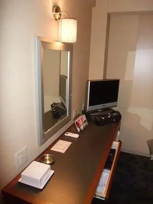 Tek Kişilik Oda, Sigara İçilebilir