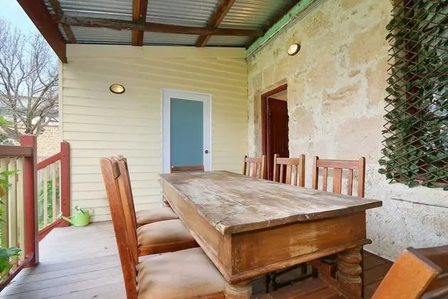 Ev (3 Bedrooms)