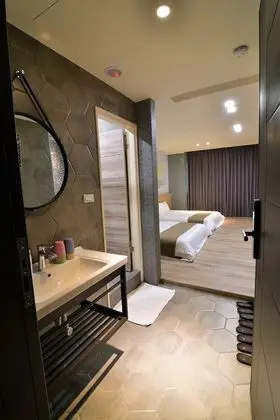 Deluxe Dört Kişilik Oda